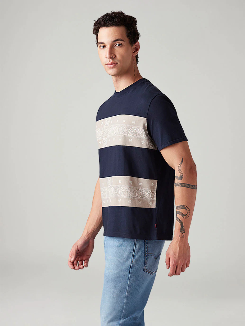LEVIS Men's Striped Loose Fit T-Shirt