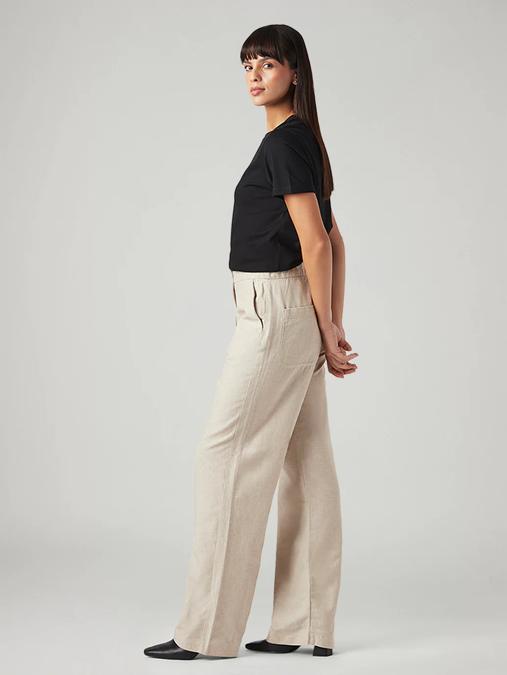 LEVIS Women's Beige Loose Fit High Rise Linen Trousers