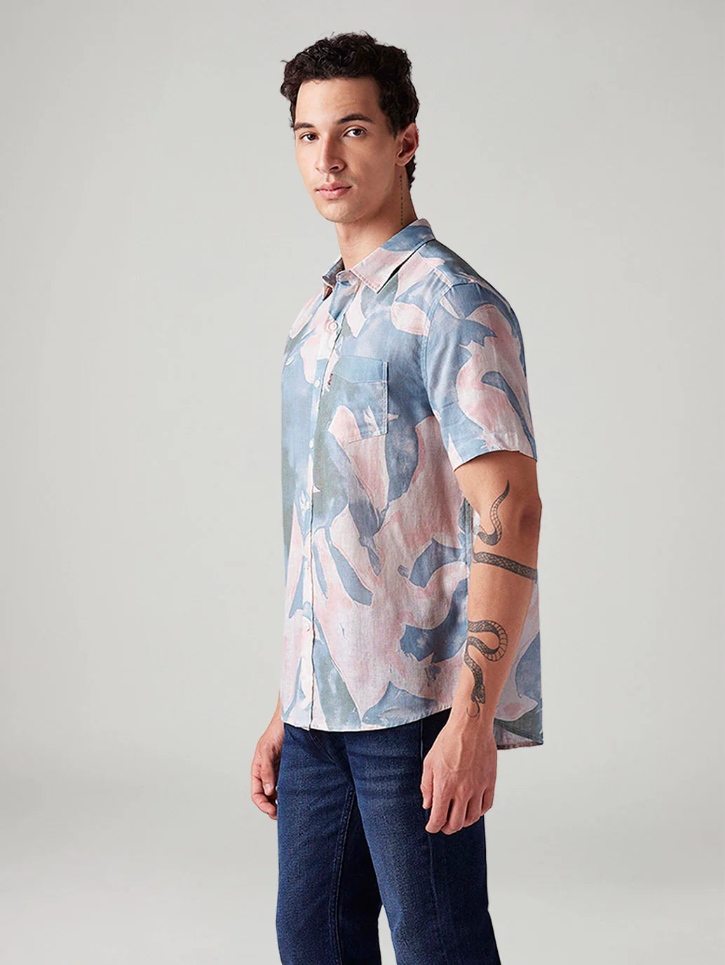LEVIS Men's Abstract Slim Fit Shirt