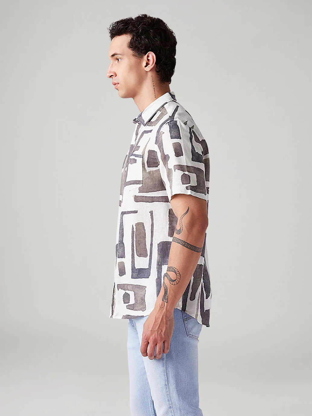 LEVIS Men's Abstract Slim Fit Shirt