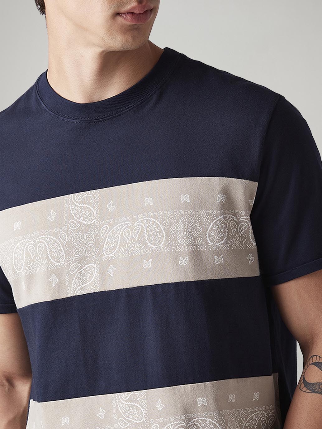 LEVIS Men's Striped Loose Fit T-Shirt