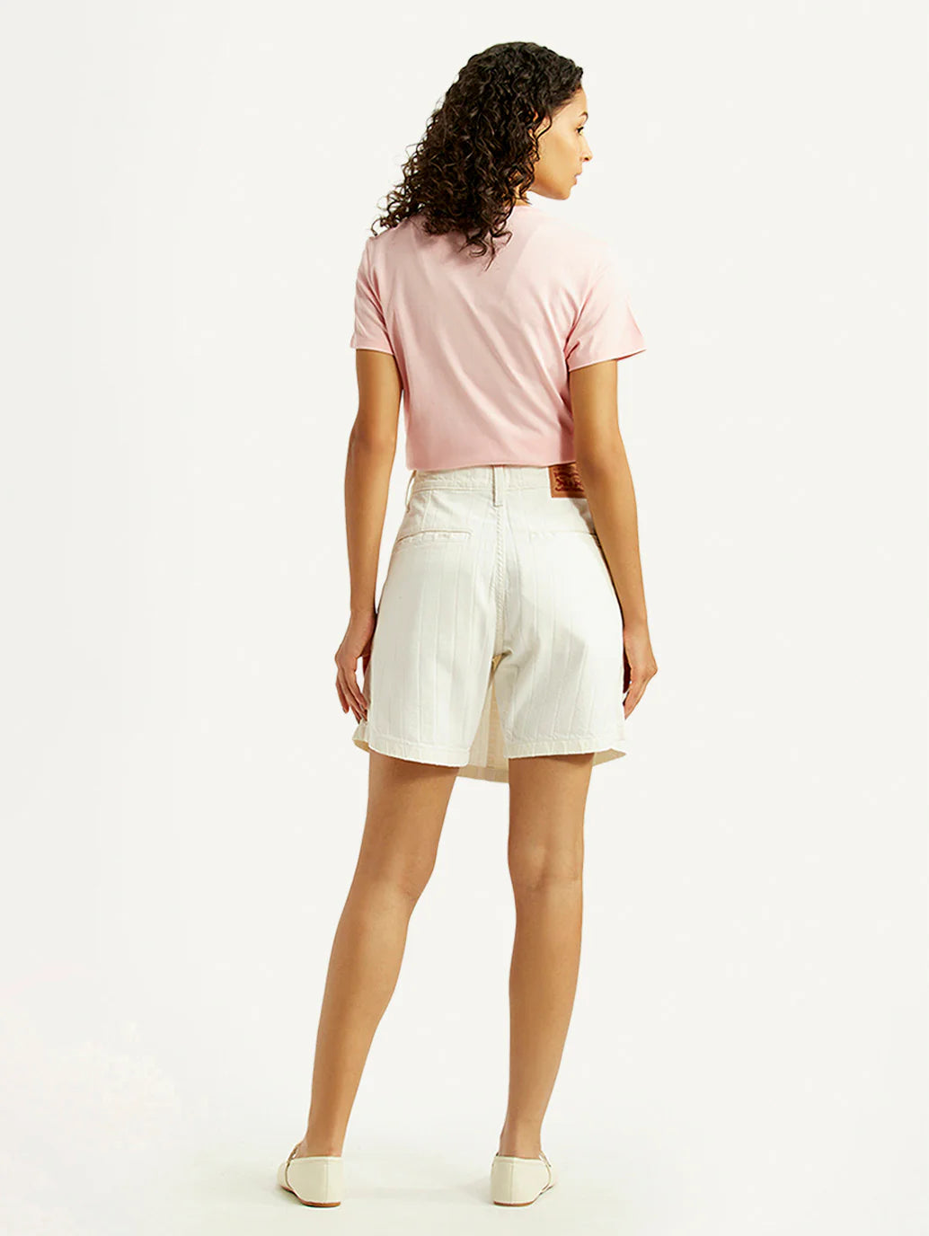 LEVIS Women's White Regular Fit Mid Rise Skort