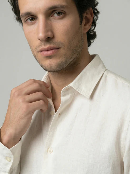 CELIO Mens White Solid Regular Fit Cotton Shirts