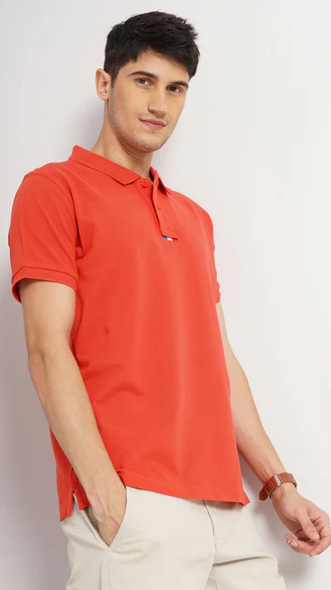 Celio Solid Regular Fit Cotton Coral T-Shirt (50% Off)