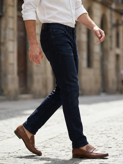 CELIO Black Solid Straight Fit Cotton Jeans